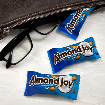 Almond Joy Coconut and Almond Chocolate Snack Size Candy, Bag 11.3 Oz