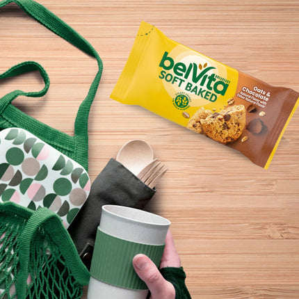 Belvita Soft Baked Breakfast Bars, Oats & Chocolate, 5 Packs (1 Biscuit per Pack)