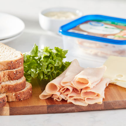 Great Value Honey Turkey Breast Lunchmeat, 9 Oz, Plastic Tub