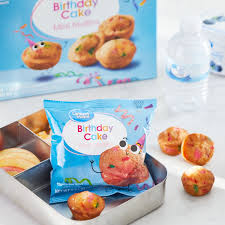Great Value Birthday Cake Mini Muffins, 1.65 oz (10 count)