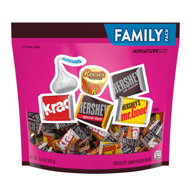 ﻿Hershey’s Chocolate Assortment Miniatures Candy Bars, Hershey's, Reese's, Rolo  15.1 OZ,