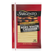 Sargento Natural Reserve aged   Sliced White Cheddar Cheese, 10 slices